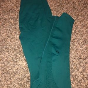 Lululemon in the flow full length size 4